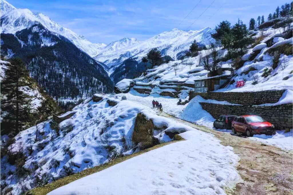 Manali with Kasol 3 nights and 4 days by Volvo and Individual cab
